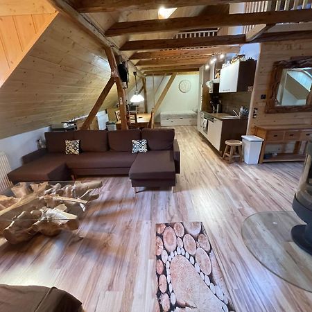 Apartmany Pod Kloboukem ヤーヒモフ エクステリア 写真