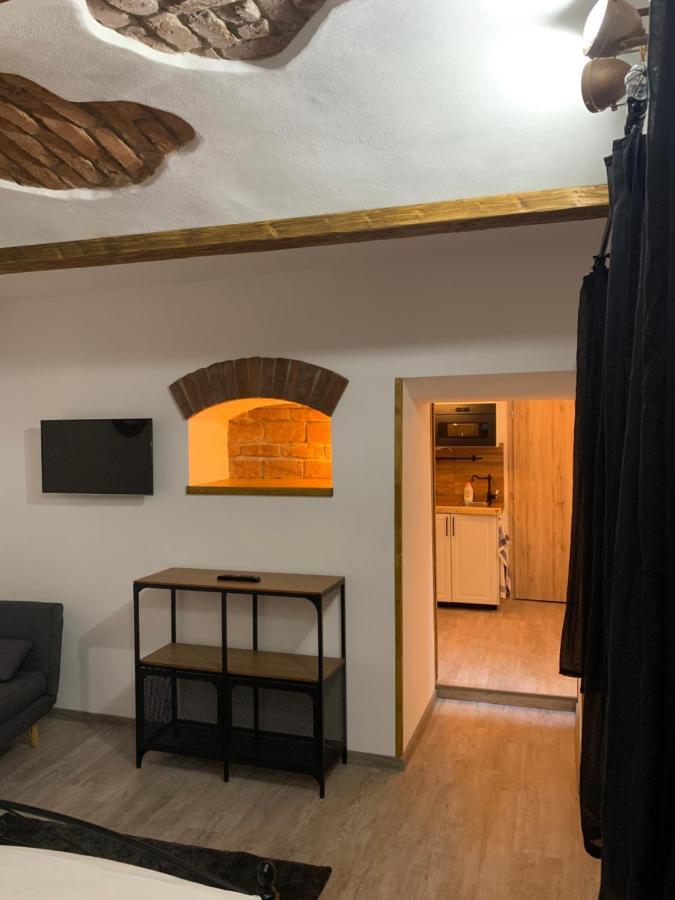 Apartmany Pod Kloboukem ヤーヒモフ エクステリア 写真